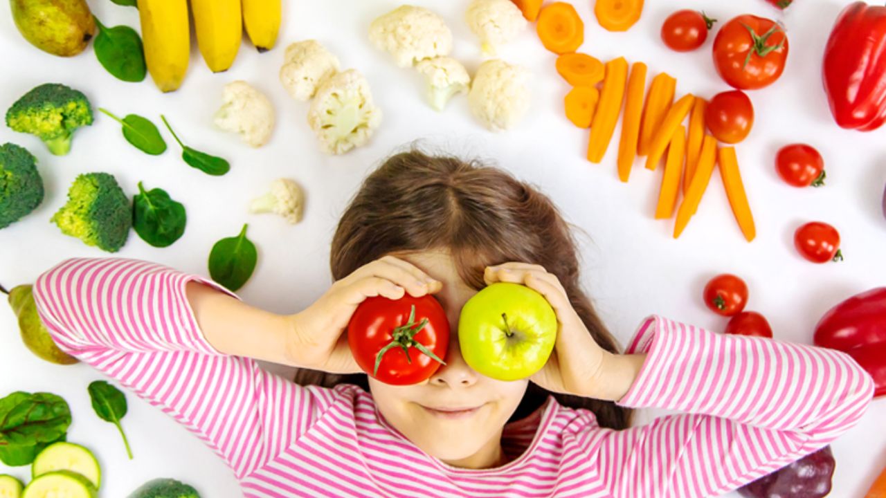 Eye Vision: సర్వేంద్రియానం నయనం ప్రధానం.. మెరుగైన కంటి చూపు కోసం ఇవి తినాల్సిందే..