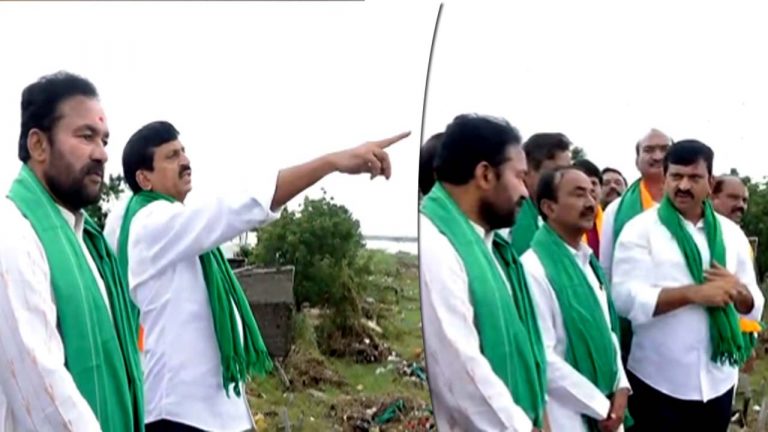 Kishan Reddy: మున్నేరు వరద బాధితులకు నిత్యవసర సరుకులు, దుప్పట్లు పంపిణీ చేసిన కిషన్ రెడ్డి..