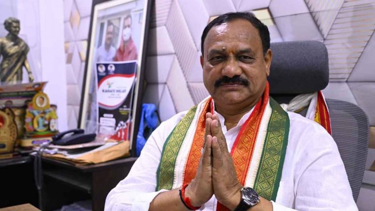 Mahesh Kumar Goud : టీపీసీసీ అధ్యక్షుడిగా బాధ్యతలు స్వీకరించిన మహేశ్ కుమార్ గౌడ్