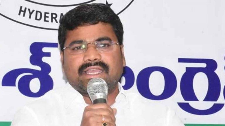 Medipally Sathyam: రాష్ట్రానికి 10 వేల కోట్ల నష్టం జరిగితే  కేసీఆర్, కేటీఆర్ కనీసం స్పందించలేదు..