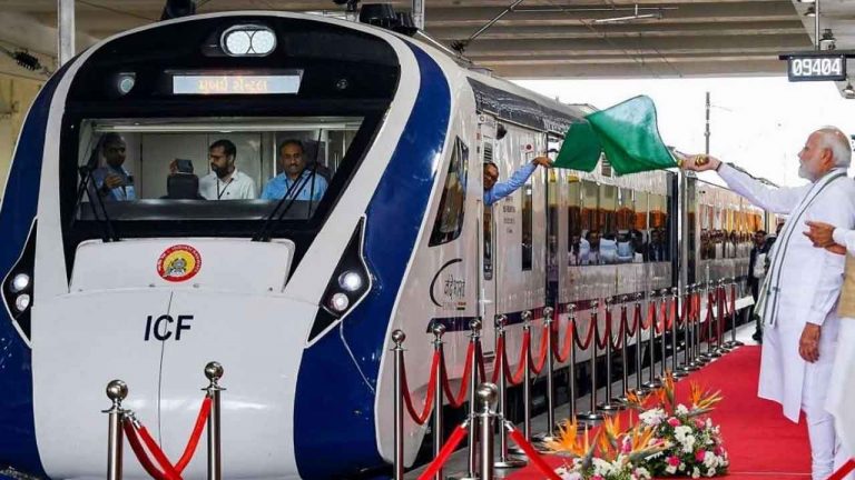 Vande Bharat: విశాఖకు ‘వందే భారత్‌’ రైళ్ల క్యూ.. ఎల్లుండి నుంచి మరో కొత్త సర్వీసు..