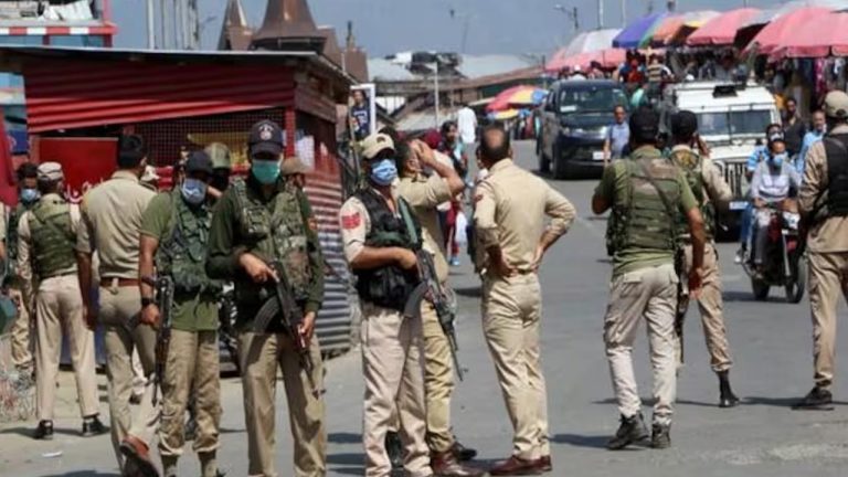 Terror Threats In Mumbai: ముంబైకి ఉగ్రముప్పు హెచ్చరికలు.. అధికారులు అలర్ట్..!