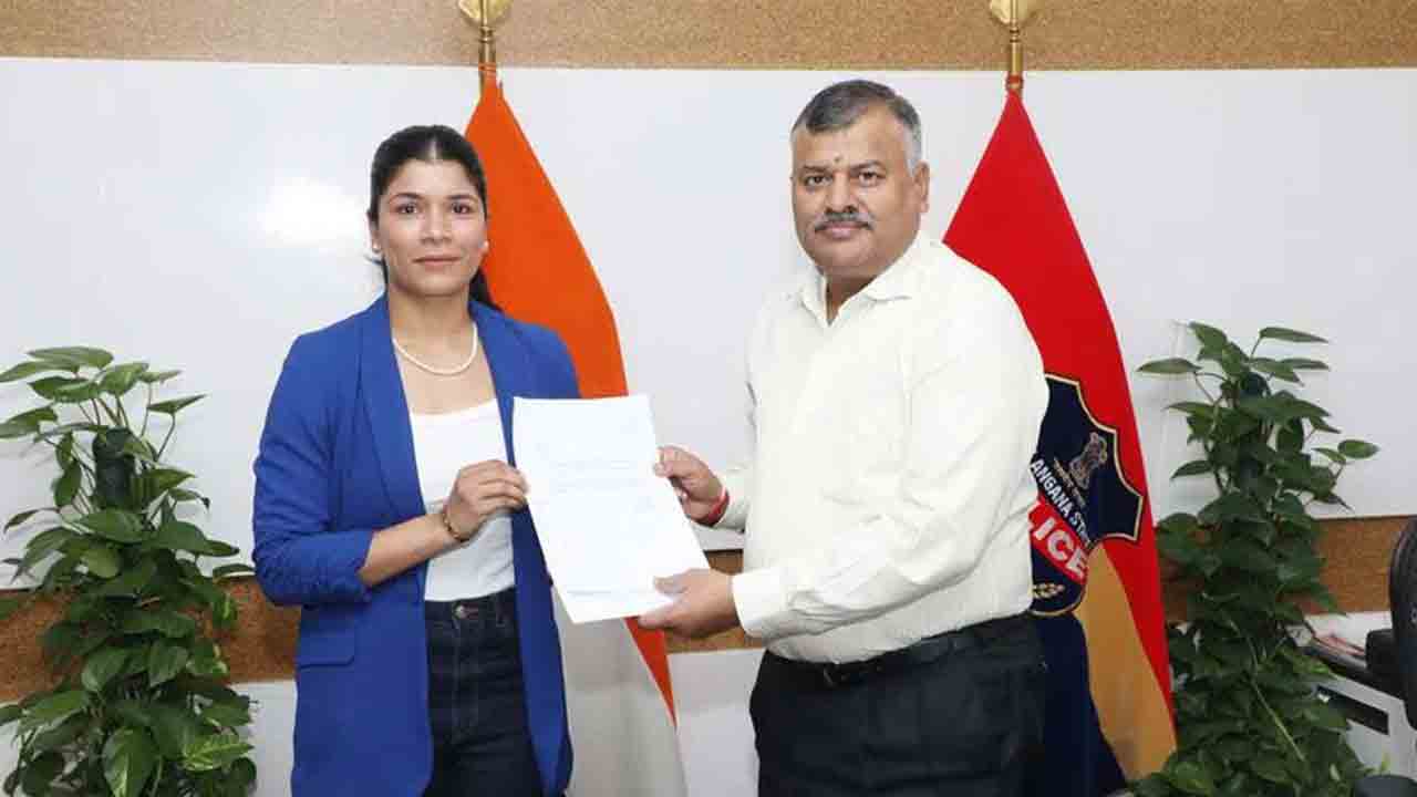 Nikhat Zareen: బాక్సర్ నిఖ‌త్ జ‌రీన్‌కు డీఎస్పీ ఉద్యోగం..