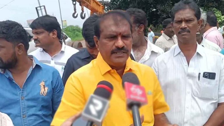 Minister Nimmala Ramanaidu: కృష్ణా నదిలో ఇదే రికార్డు ఫ్లడ్‌.. అమరావతికి ఎలాంటి ప్రమాదం లేదు..