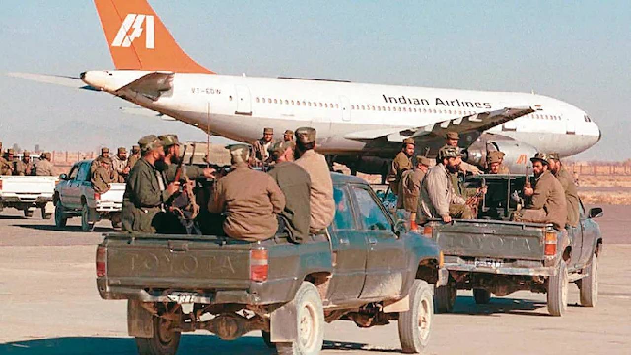 Plane Hijackings: ఇండియాలో 16 విమాన హైజాక్ సంఘటనలు.. ఉగ్రవాదులు, రామ మందిరం, ఖలిస్తాన్ ఇలా ఎన్నో కారణాలు..