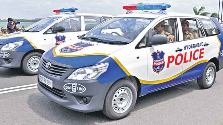 Dail 100 : కిడ్నాపర్ల దాడి.. 100 డయల్ చేయడంతో తక్షణం రంగంలోకి దిగిన పోలీసులు..