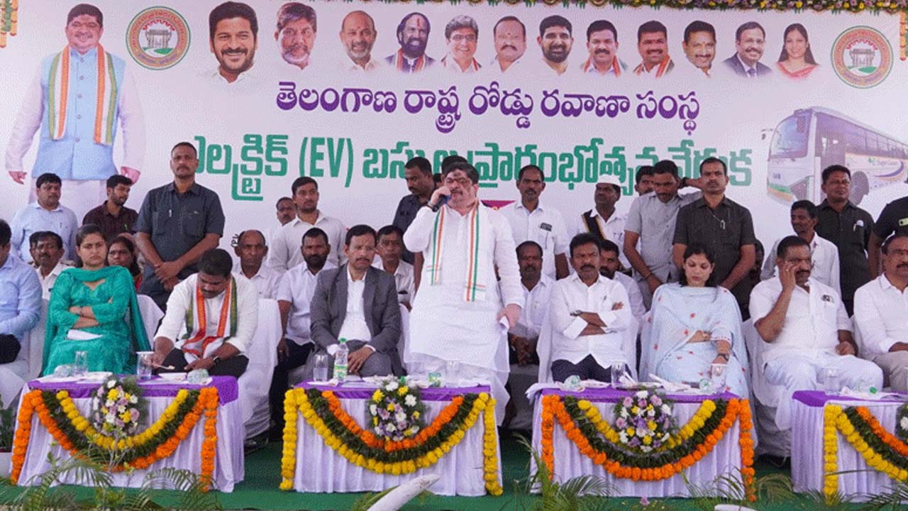 Ponnam Prabhakar: ఆర్టీసీ కార్మికులకు గుడ్‌ న్యూస్‌.. త్వరలో పీఆర్సీ, కారుణ్య నియామకాలు..