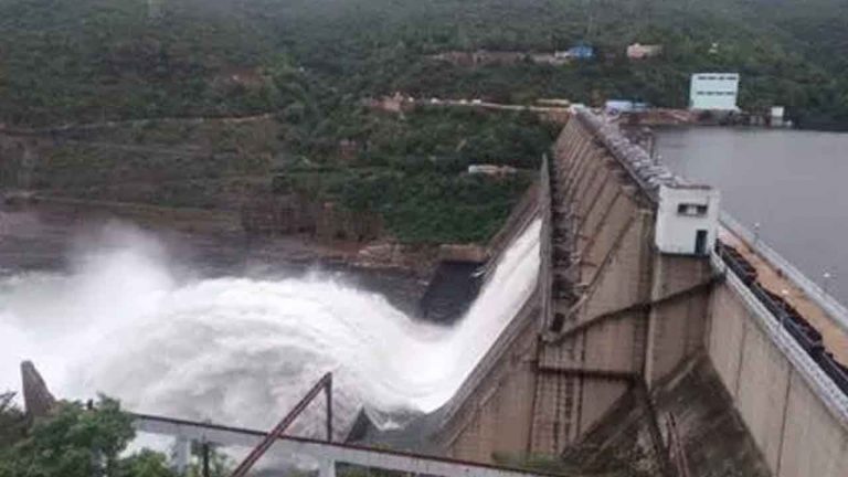 Srisailam Project: కృష్ణమ్మ పరవళ్లు.. ఈ ఏడాది నాల్గోసారి శ్రీశైలం గేట్లు ఎత్తివేత..