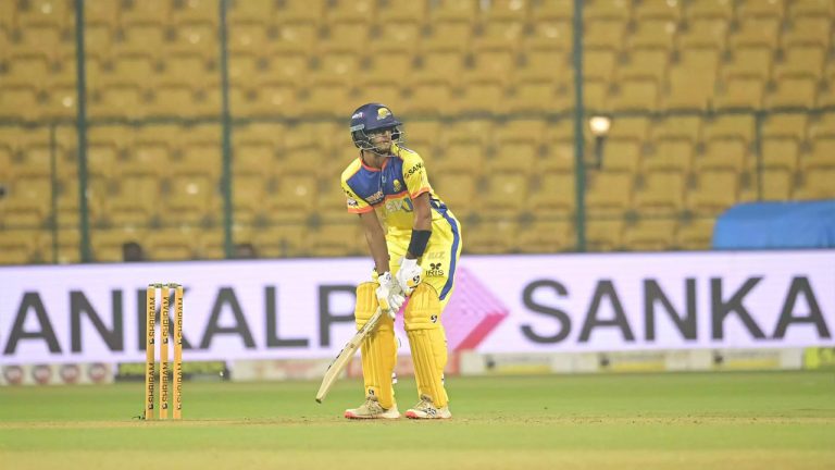 Samit Dravid: అండర్-19కి ఎంపికయ్యాడు కానీ.. ప్రపంచకప్‌కు ‘అనర్హుడు’ ఎందుకో తెలుసా..?