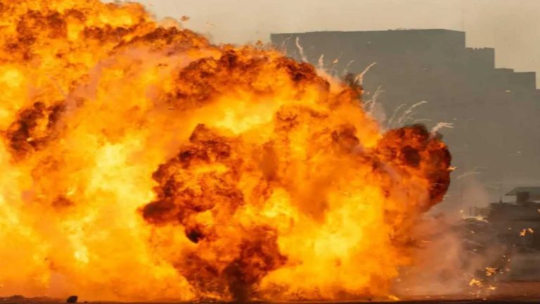 Tamilnadu : తమిళనాడులో భారీ పేలుడు..