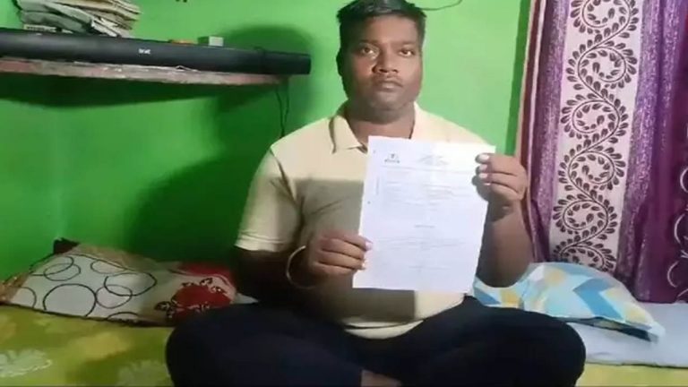 Viral News: రూ. 10వేల కూలీకి.. రూ.2 కోట్లకు పైగా పన్ను కట్టాలని నోటీసులు