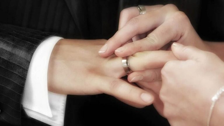 Viral News: నన్ను చేసుకోబోయే వాడికి రూ.80 లక్షల ప్యాకేజీ ఇంకా.. విడాకులు తీసుకున్న 39 ఏళ్ల మహిళ పెద్ద లిస్ట్