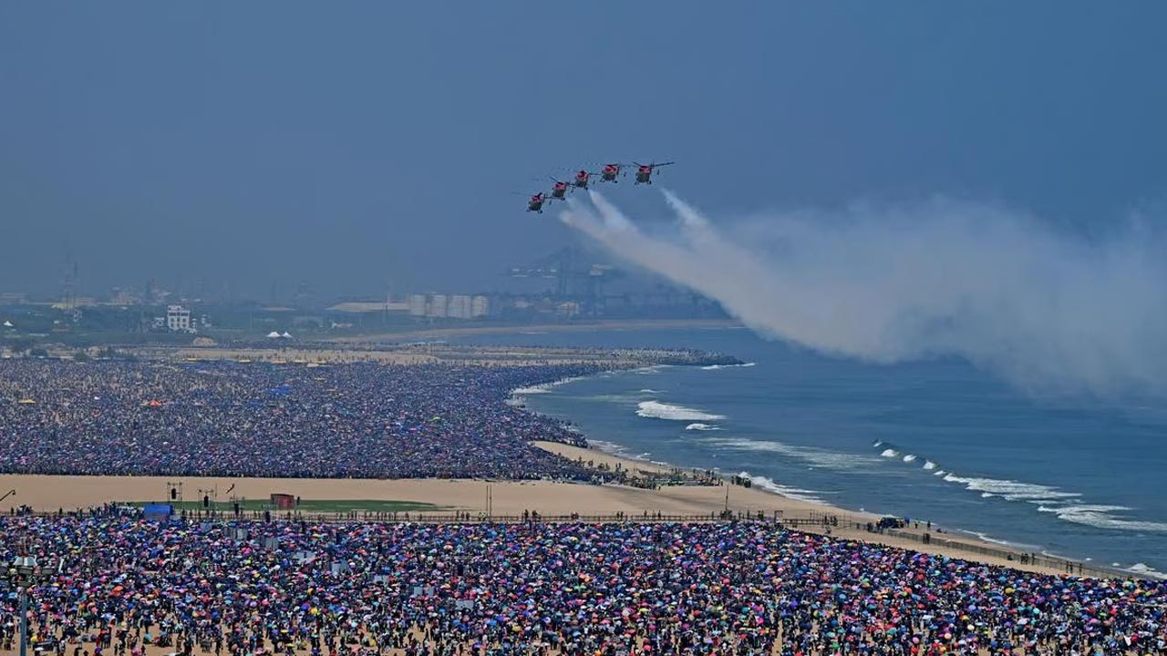 Chennai Air Show: చెన్నైలో ఎయిర్ షో వివాదం.. అధికార- విపక్షాల మధ్య మాటల యుద్ధం..!