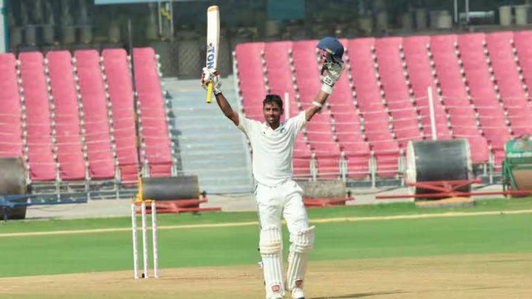 Abhimanyu Iswaran: ఫస్ట్ క్లాస్ క్రికెట్‌లో వరుసగా నాలుగో సెంచరీ.. టీమిండియా తలుపు తడుతున్నాడుగా.!