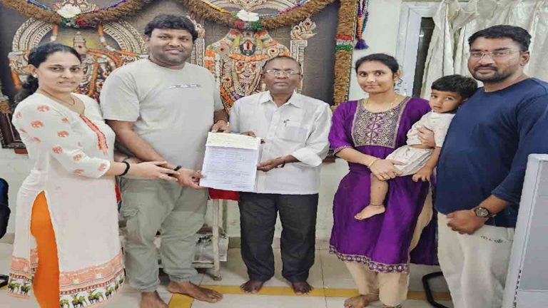 Exxeella Chairman: టీటీడీకి ఎక్సెల్లా ఎడ్యుకేషన్ గ్రూప్ చైర్మన్ భారీ విరాళం..