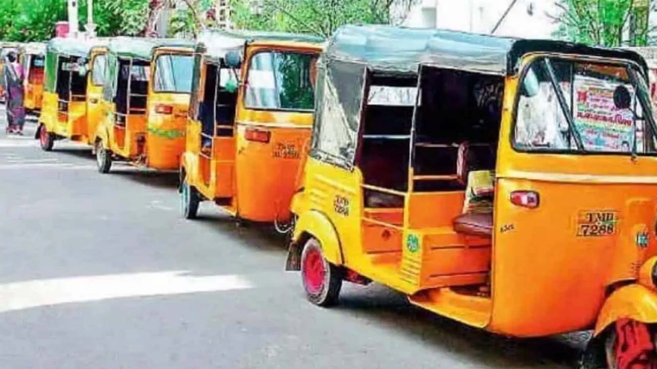 Telangana Auto Drivers: కొత్త ఆటోల కొనుగోలుకు ‘నో పర్మిట్’.. జీరో పొల్యూషన్‌పై రవాణా శాఖ దృష్టి..