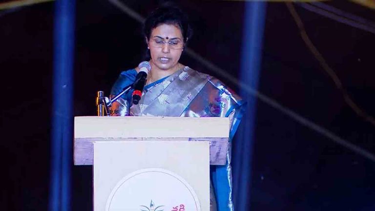 Vijayawada: పున్నమి ఘాట్⁭లో నారీ శక్తి విజయోత్సవ కార్యక్రమం.. హాజరైన నారా భువనేశ్వరి, బ్రాహ్మణి