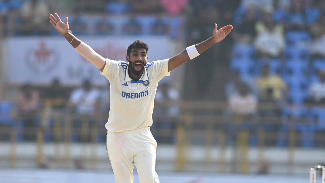 Team India: టీమిండియాకు మరో షాక్.. కీలక బౌలర్‌కు గాయం..!