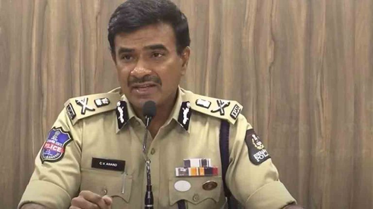 CP CV Anand : మీడియాకు క్షమాపణలు చెప్పిన సీపీ సీవీ ఆనంద్‌