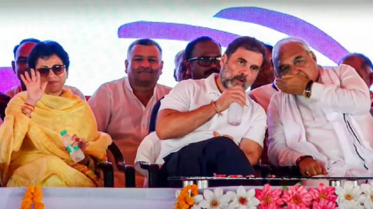 Congress: హర్యానా కాంగ్రెస్‌లో లుకలుకలు.. ఓటమి సమీక్షకి సెల్జా, సూర్జేవాలకు అందని ఆహ్వానం..