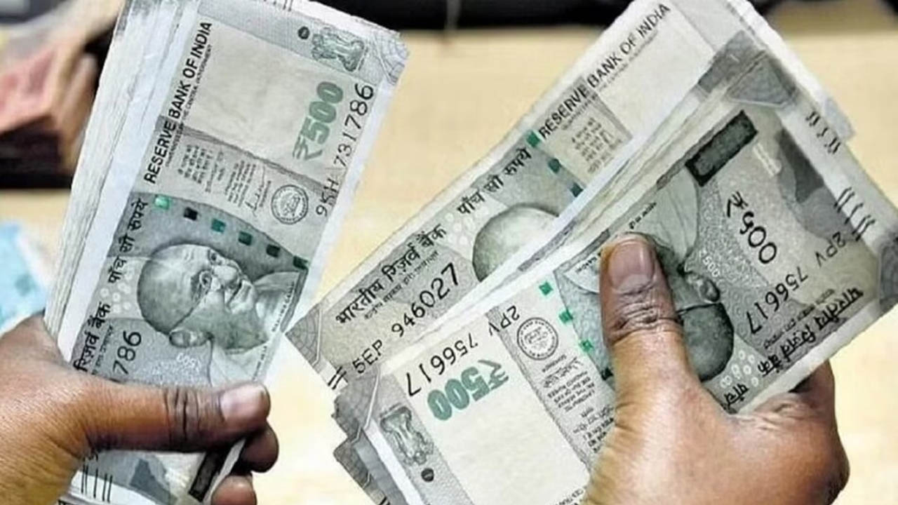 DA Increase: దీపావళి సందర్భంగా ఉద్యోగులకు కేంద్రం గుడ్‌న్యూస్..