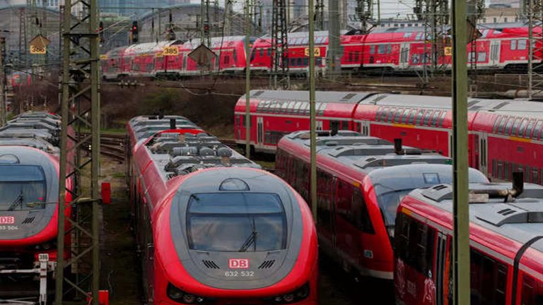 German Railways: భారత్‌ నుంచి లోకో పైలట్‌లను రిక్రూట్ చేసుకున్న జర్మన్ రైల్వే..