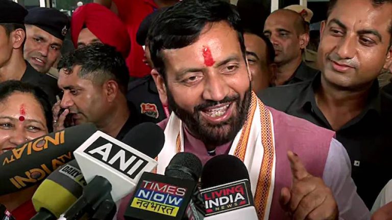 Haryana Elections: బీజేపీకి పెరిగిన మరింత బలం.. ఇద్దరు ఇండిపెండెంట్లు చేరిక..