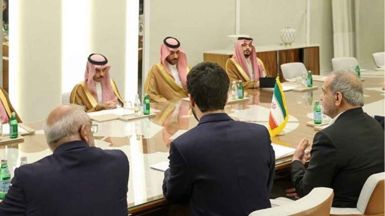 Israel-Iran: ఇజ్రాయెల్‌కు షాక్ ఇచ్చిన ముస్లిం దేశాలు!.. యుద్ధం జరిగితే ఎవరికి మద్దతివ్వాలనే దానిపై నిర్ణయం