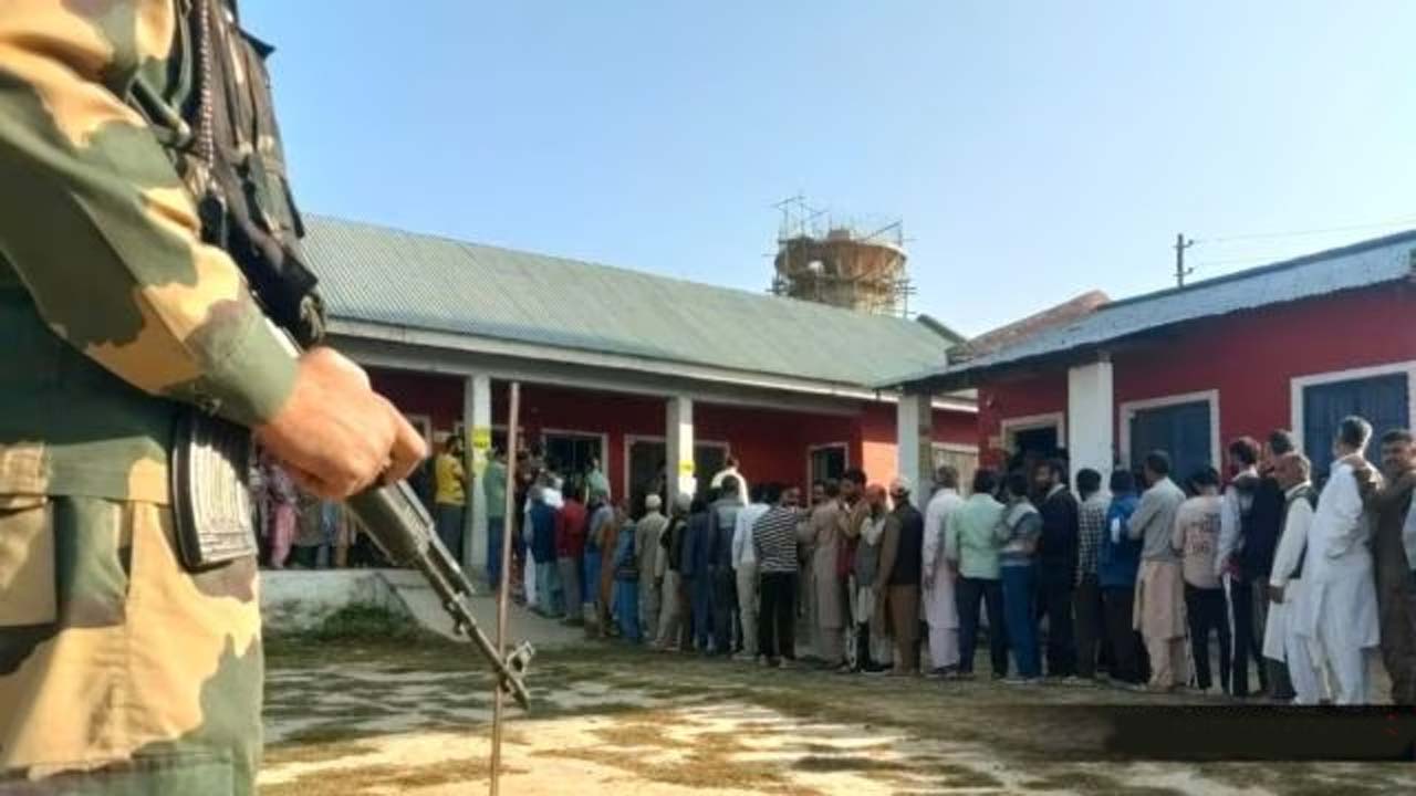 JK Polls: ప్రశాంతంగా ముగిసిన చివరి విడత పోలింగ్.. భారీగా ఓటింగ్ నమోదు