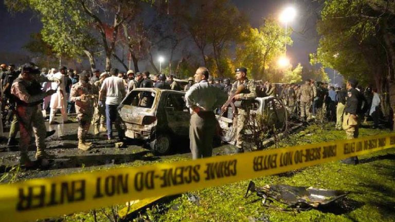 Pakistan: కరాచీ దాడికి పాల్పడింది బీఎల్‌ఏ.. విదేశీ గూఢచార సంస్థతో సంబంధం..