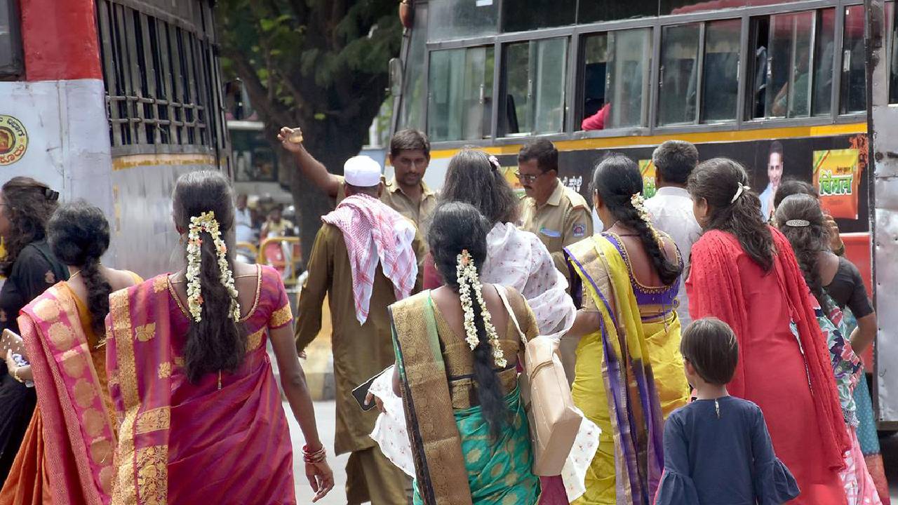 Free Bus: మహిళలకు ‘ఫ్రీ బస్’పై కర్ణాటక సర్కార్ పునరాలోచన..