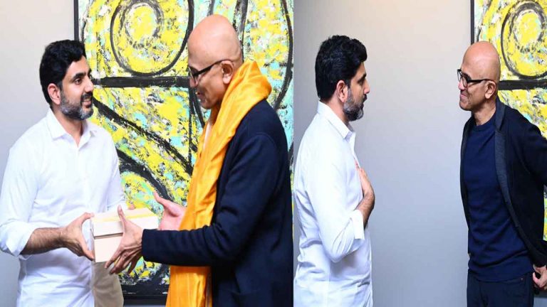 Nara Lokesh Meet Satya Nadella: మైక్రోసాఫ్ట్‌ సీఈవో సత్యనాదెళ్లతో మంత్రి నారా లోకేష్ భేటీ.. ఏపీని సందర్శించండి..!
