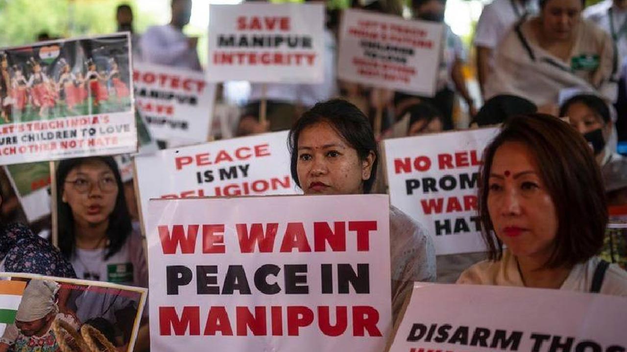 Manipur: మణిపూర్‌లో హింస.. నేడు ఢిల్లీలో మైతీ-కుకి, నాగా నేతలతో కేంద్రం కీలక చర్చలు..