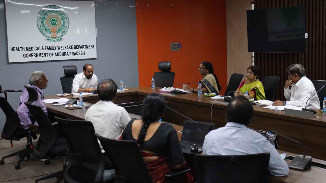 Minister Satya Kumara Yadav: స్వర్ణాంధ్ర సాకారానికి ఆరోగ్యాంధ్రప్రదేశ్ కీల‌కం.. గుర్లలో డయేరియా ప్రబలడంపై మంత్రి సమీక్ష