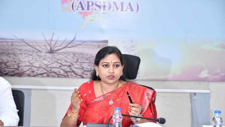 Minister Anitha: హెట్రో పరిశ్రమ ఘటనపై హై లెవల్ కమిటీ ఏర్పాటు చేస్తాం