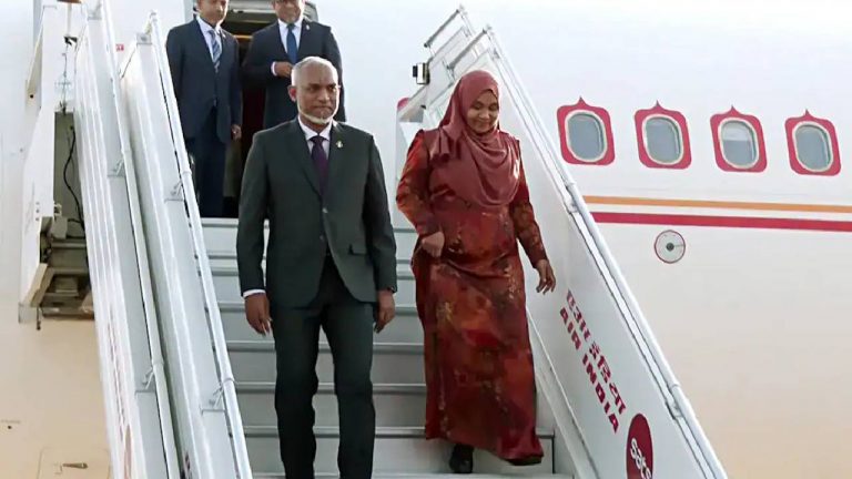 Mohamed Muizzu: భారత్‌తో ద్వైపాక్షిక సమావేశాల కోసం వచ్చిన మాల్దీవుల అధ్యక్షుడు..