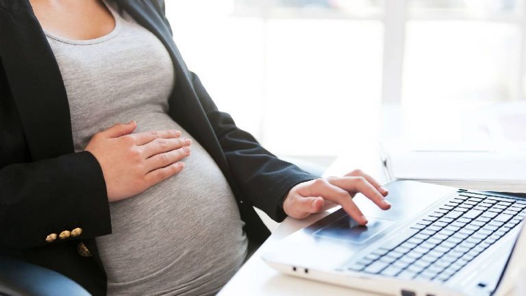 Odisha: గర్భిణీ ఉద్యోగికి సెలవు నిరాకరణ.. బిడ్డ కోల్పోయిన మహిళ..