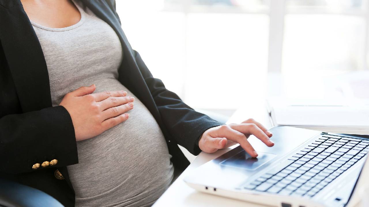 Odisha: గర్భిణీ ఉద్యోగికి సెలవు నిరాకరణ.. బిడ్డ కోల్పోయిన మహిళ..