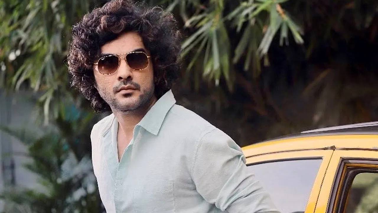 Siddu Jonnalagadda: దర్శకుడిని మార్చేసిన స్టార్ బాయ్ సిద్ధు