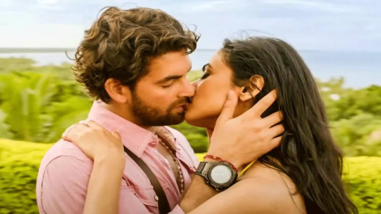 Liplock : లిప్ కిస్సుల్లో ఆ సినిమా ఓ రికార్డు.. ఇంత వరకు దాన్ని ఎవరూ బీట్ చేయలే
