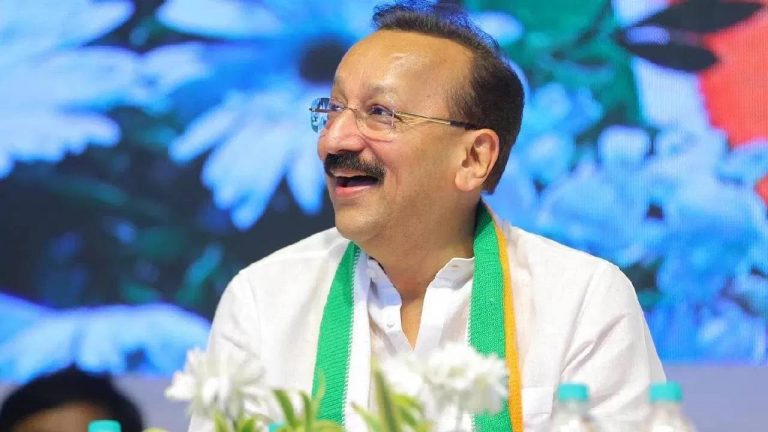 Baba Siddique : ముంబైలో ఎన్సీపీ నాయకుడు మాబా సిద్ధిఖీ దారుణ హత్య.. ఇద్దరు నిందితుల అరెస్ట్