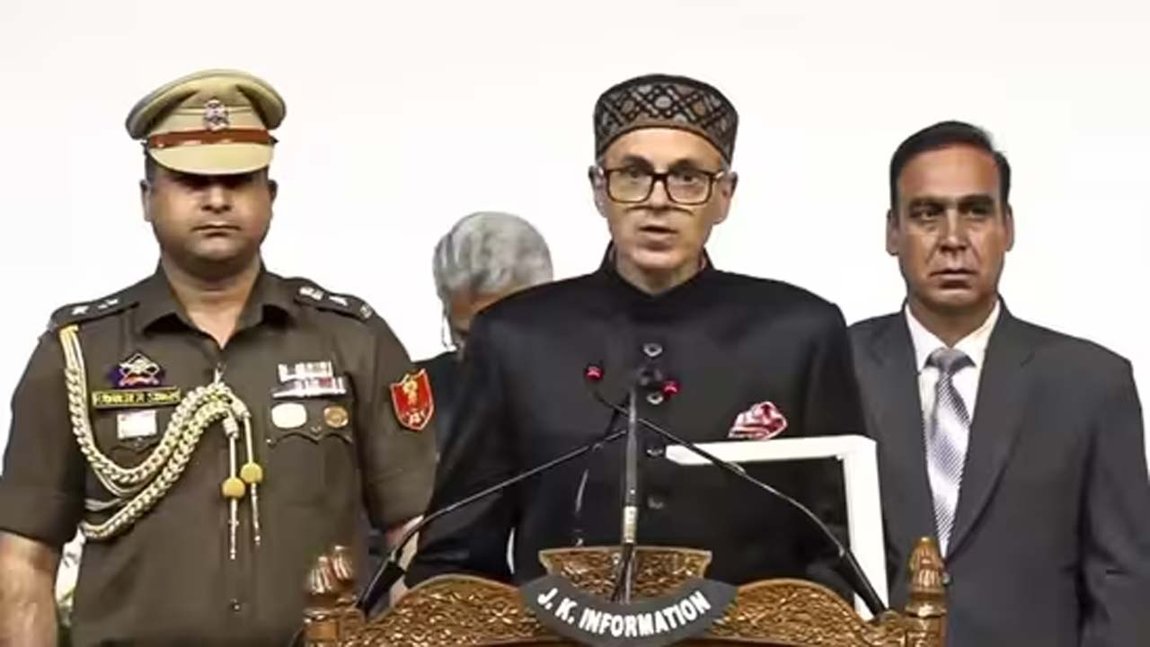Omar Abdullah: ప్రజలను లాఠీలతో బెదిరించొద్దు.. సీఎంగా తొలి ఆదేశం