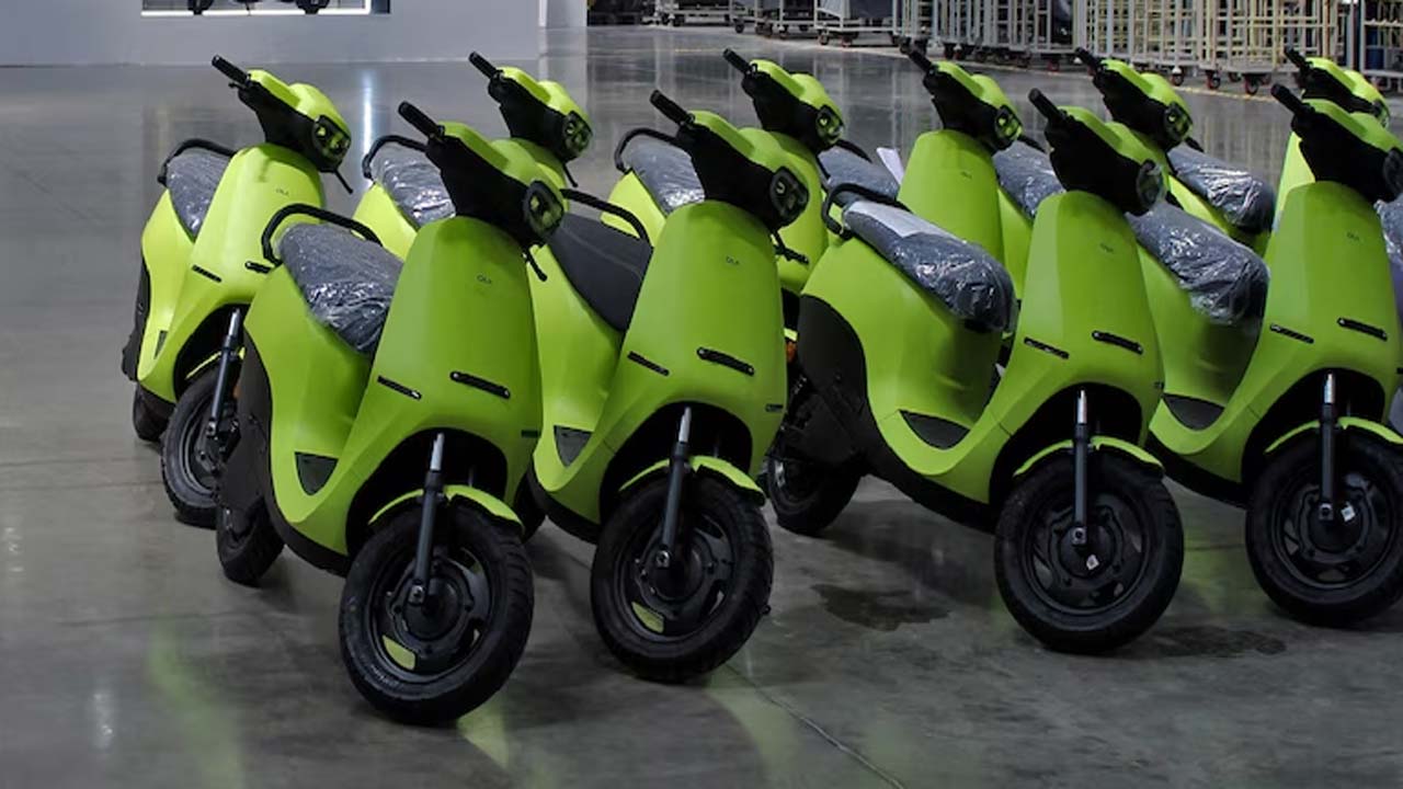 Ola Electric: ఓలా ఎలక్ట్రిక్‌ దసరా సేల్.. రూ.49,999లకే ఎస్‌1 స్కూటర్!