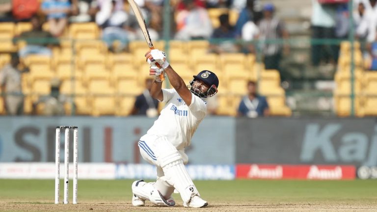 IND vs NZ: అరె ఏంట్రా ఇది.. జస్ట్‌లో మిస్