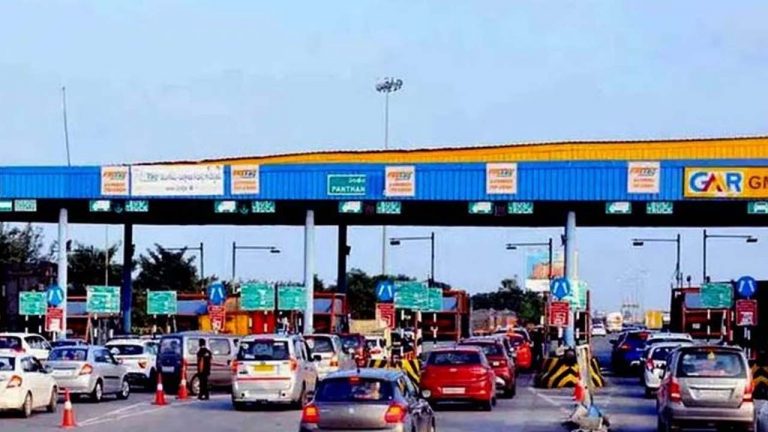 Toll Charge : టోల్‌ ఛార్జీలకు ఏడాది, లైఫ్‌టైమ్ పాస్‌లు.. కేంద్రం కొత్త ప్రణాళిక