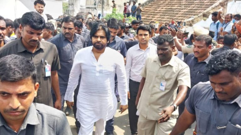 Pawan Kalyan: హడావుడిగా గుర్ల టూర్ ముగించుకున్న డిప్యూటీ సీఎం పవన్‌!