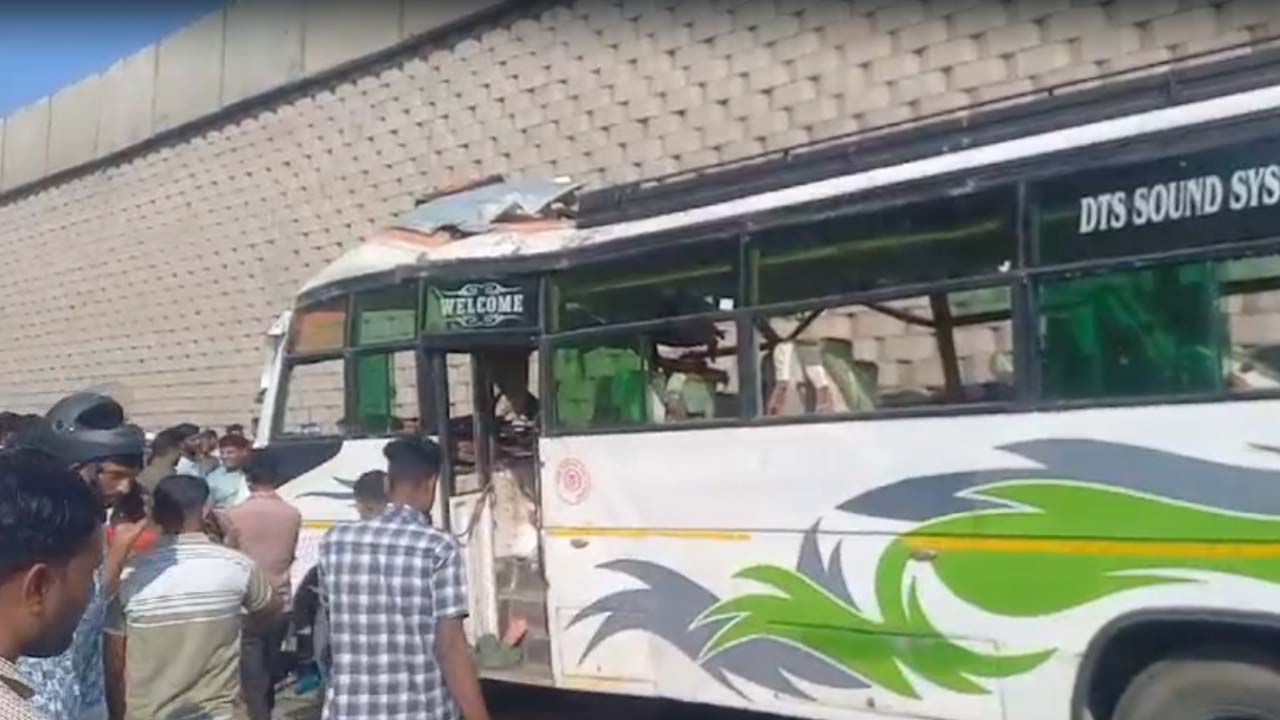 Rajasthan: కాలువలో పడ్డ బస్సు.. 12 మంది మృతి