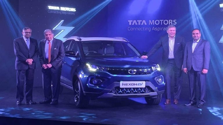 Ratan Tata: టాటా ఇండికా నుంచి నెక్సాన్ ఈవీ వరకు.. భారత ఆటో ఇండస్ట్రీపై చెరగని సంతకం రతన్ టాటా..