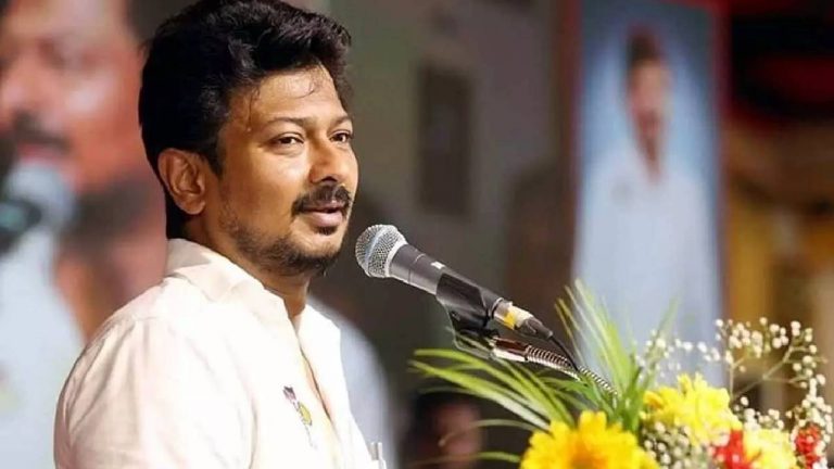Udhayanidhi Stalin: “డోర్ మ్యాట్‌”గా తమిళనాడు డిప్యూటీ సీఎం ఫోటో.. వైరల్ వీడియోపై  స్పందించిన జూనియర్ స్టాలిన్..