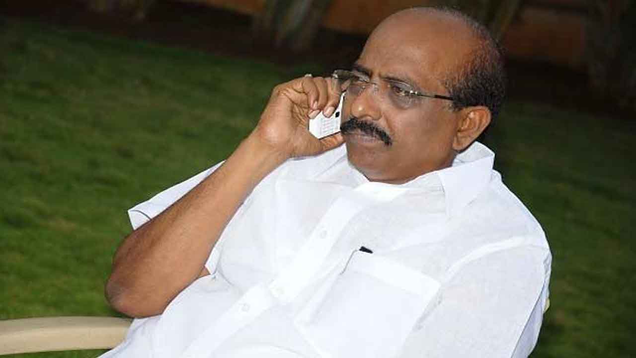 Vakati Narayana Reddy: బీజేపీ నేత వాకాటిని బెంబేలెత్తించిన నకిలీ సీబీఐ.. రూ.15 కోట్లు డిమాండ్‌..